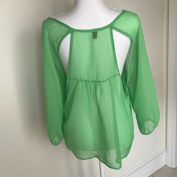 Green Sheer Top Cut-Out Back - Picture 2 of 9